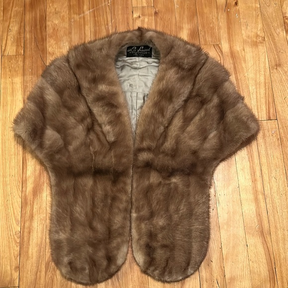 Vintage mink fur stole/cape - Picture 8 of 17
